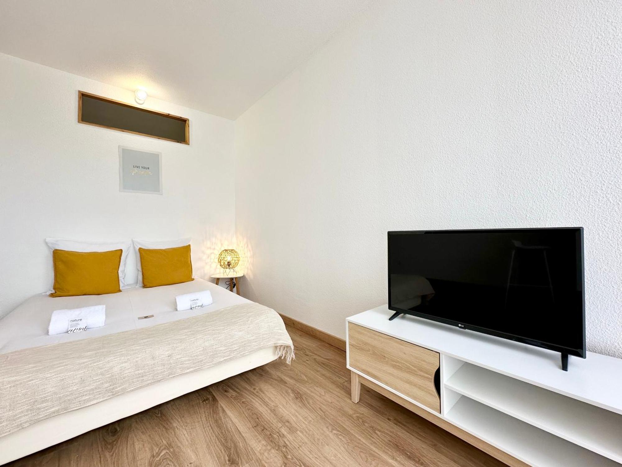 Apartament La Riviera - Terrasse - Parking & Parc Mont-de-Marsan Zewnętrze zdjęcie